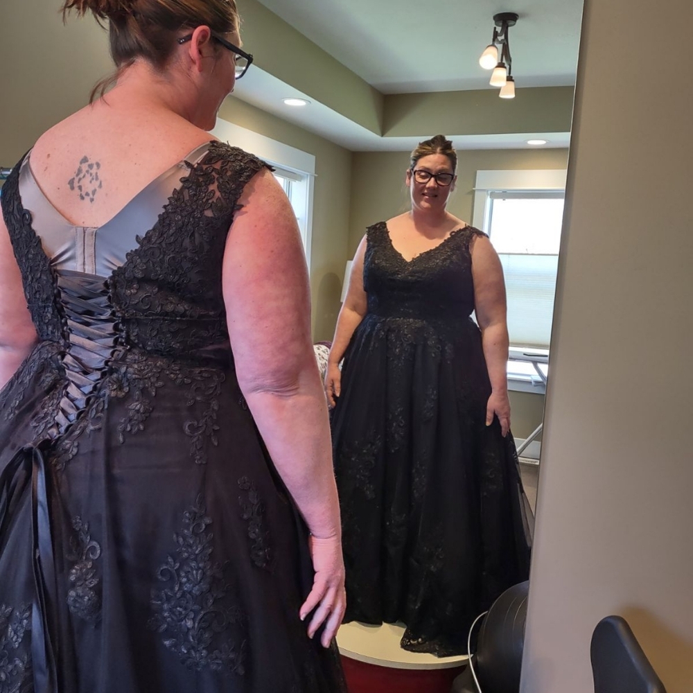Davinci ball gown - Picture 3 of 4